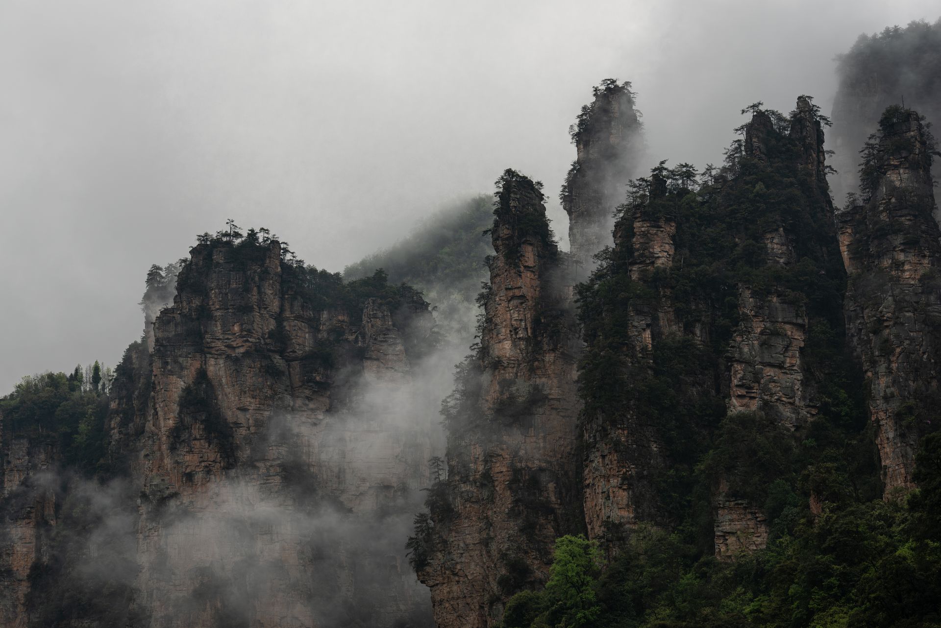 Zhangjiajie：Dreitausend Gipfel, achthundert Gewässer